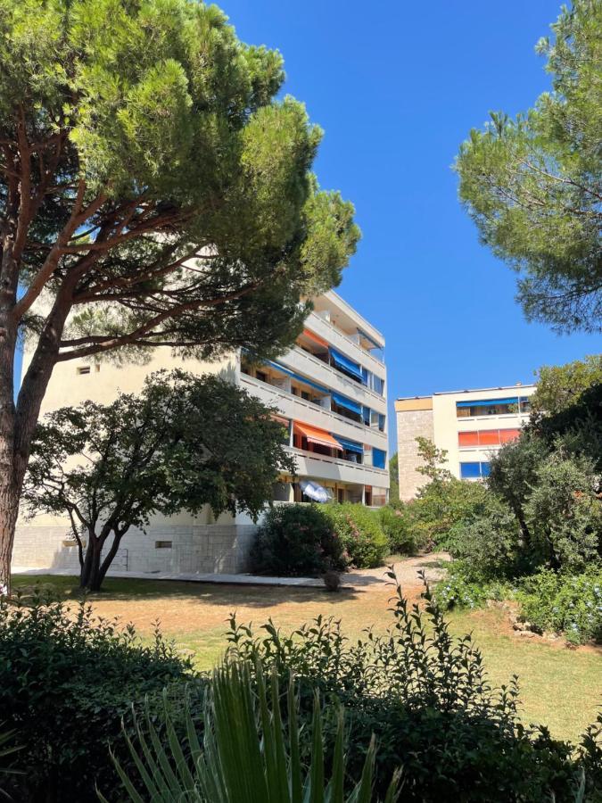 Frejus Plage - 50M2 Au Calme, Tout A Pieds מראה חיצוני תמונה